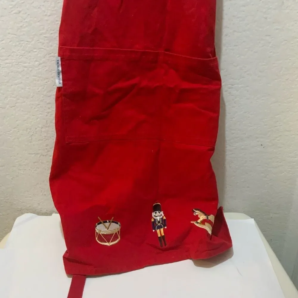 Williams Sonoma Apron Adult Red Cotton Canvas Two Pockets Adjustable Tie Classic
